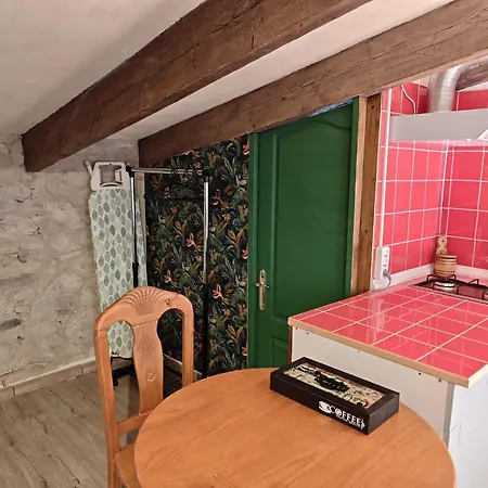 Estudio En Masia Mon Anglès